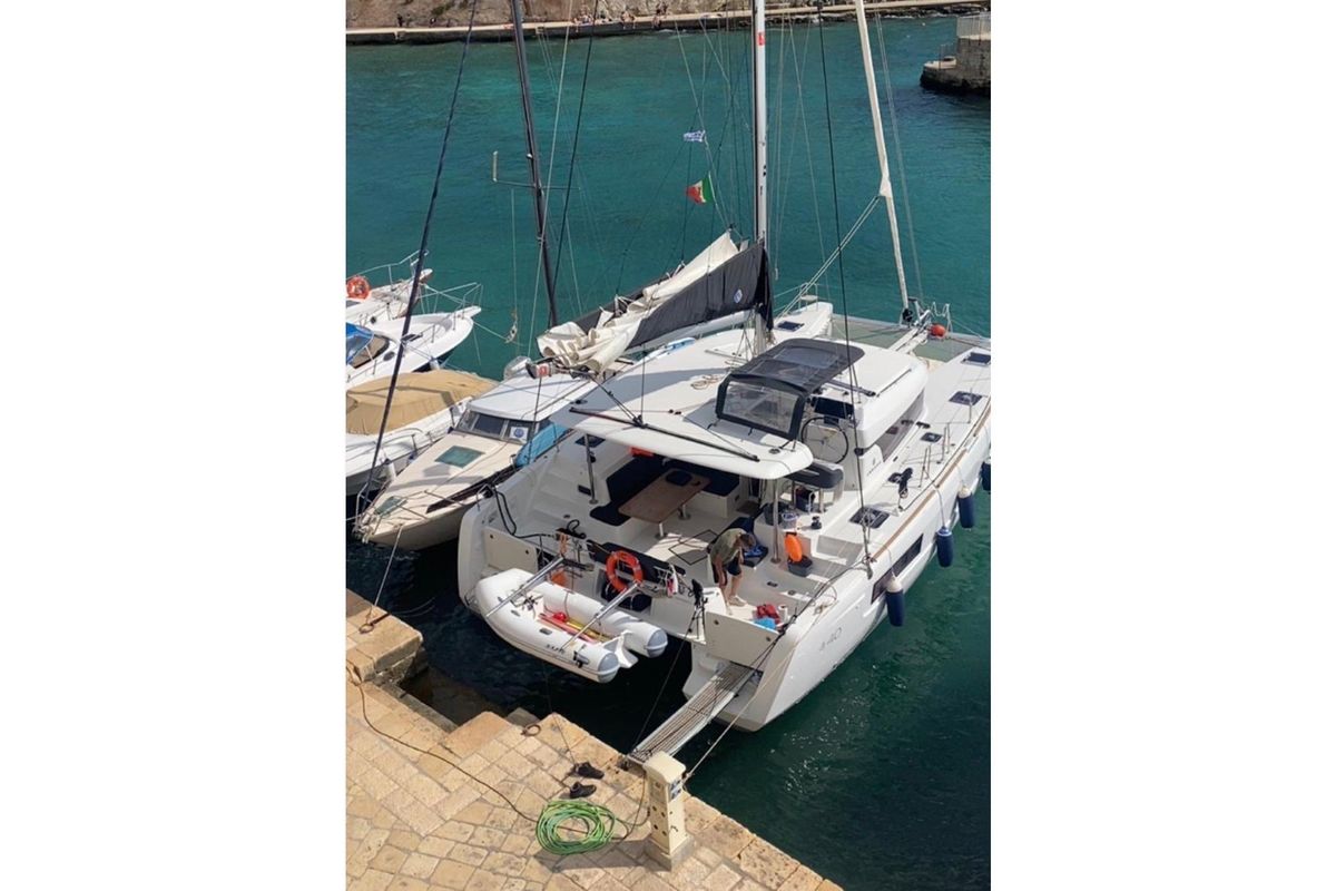 2024 Lagoon 40