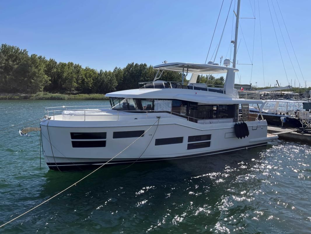 2022 Beneteau Grand Trawler 62 for sale in Bandol, Var, France