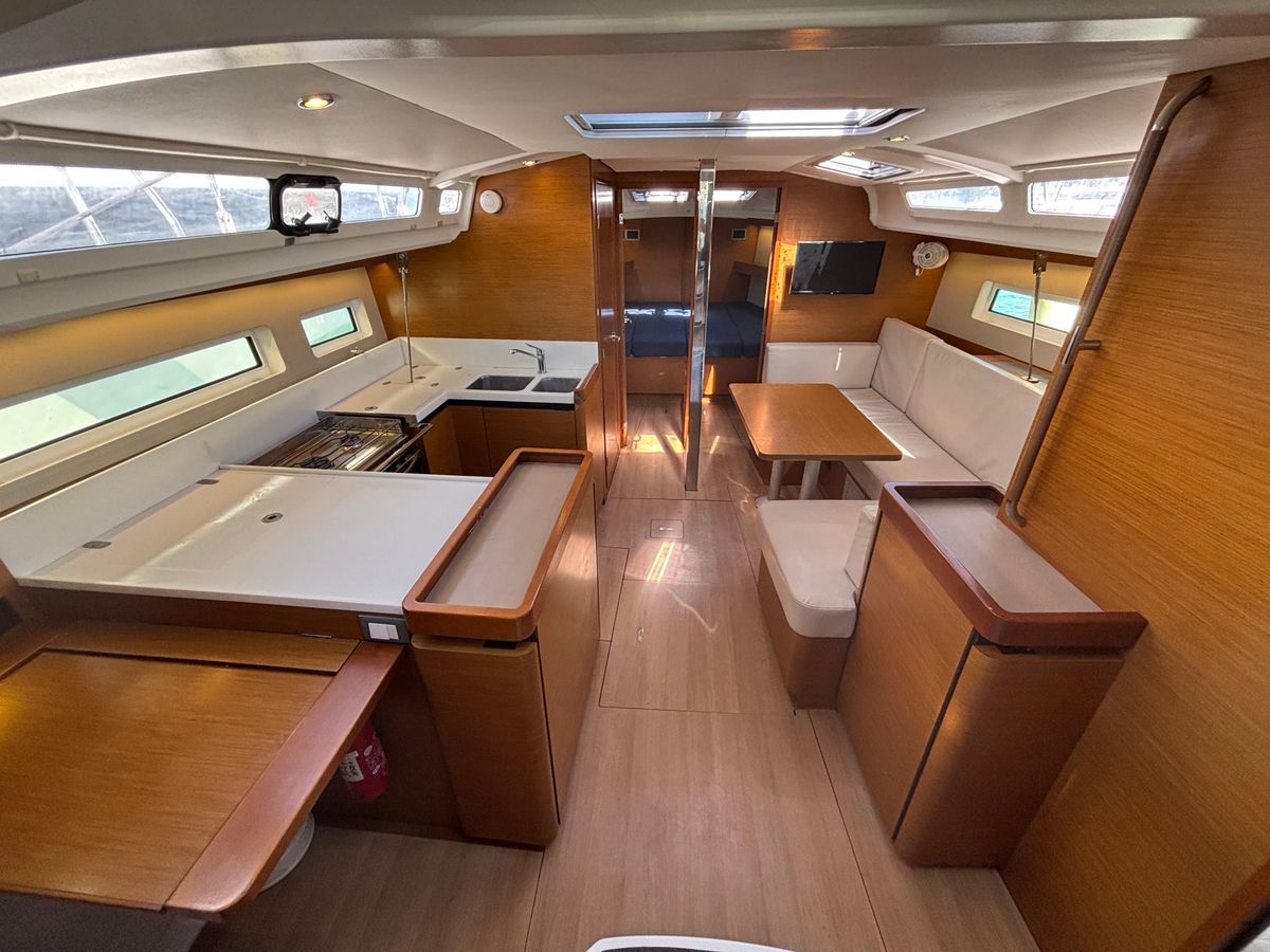 2020 Jeanneau Sun Odyssey 440