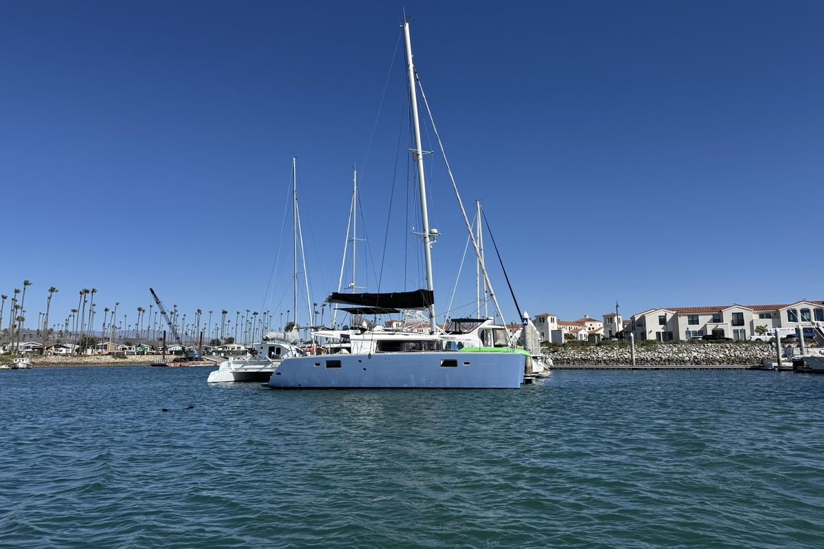 2017 Lagoon 450 F for sale in Ventura, California 45 ft