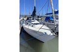 1984 Islander 28