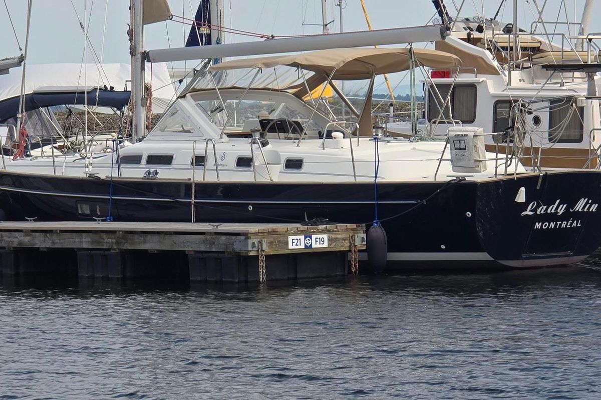 2003 Beneteau Oceanis 42cc