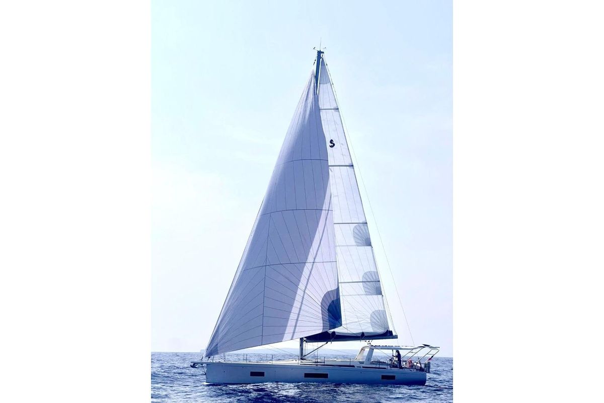 2024 Beneteau Oceanis Yacht 54