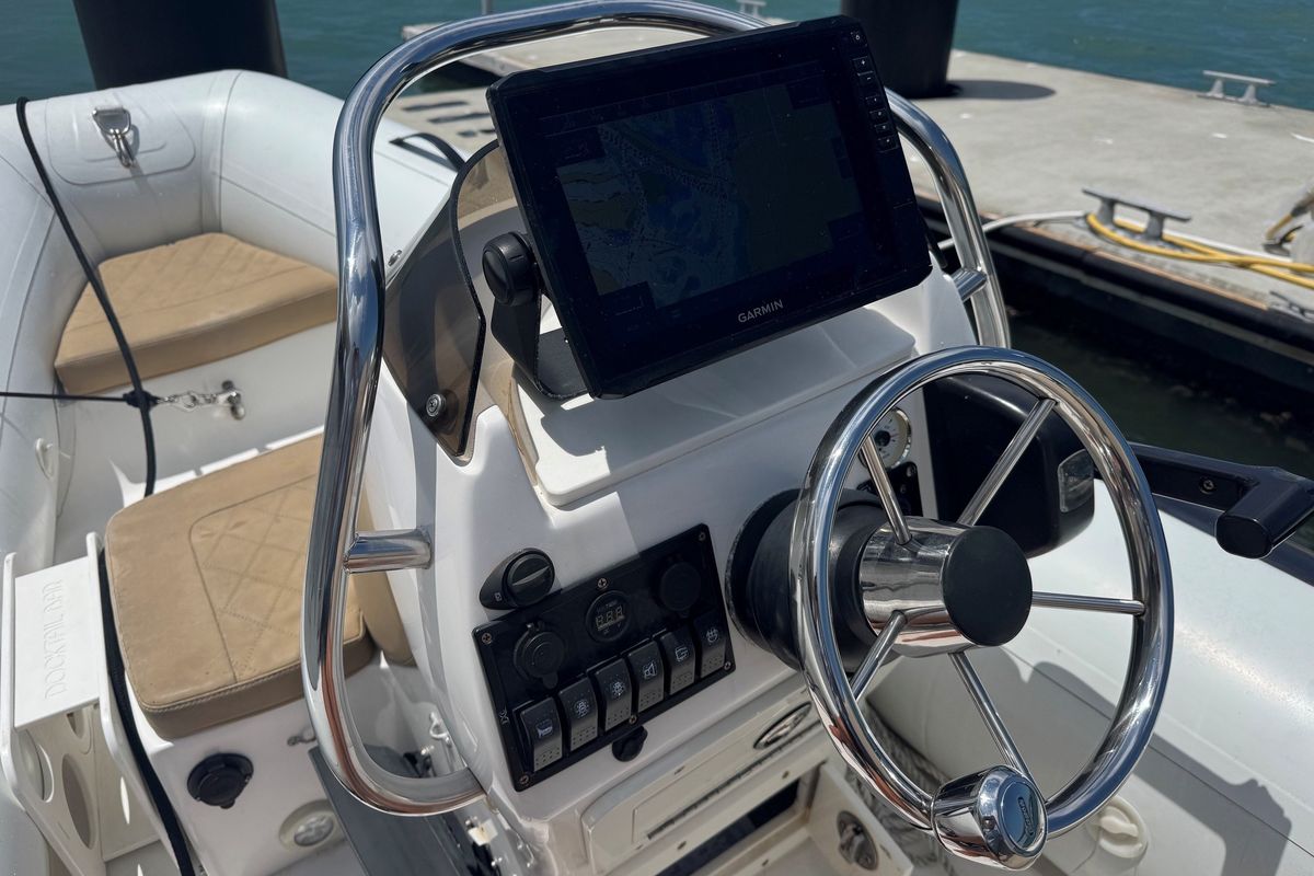 2015 Hampton Endurance for sale in Clearwater, Florida 65 ft