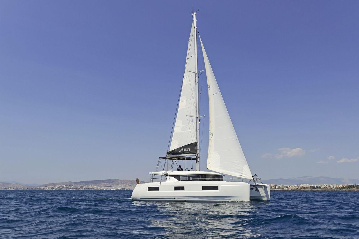 2021 Lagoon 46
