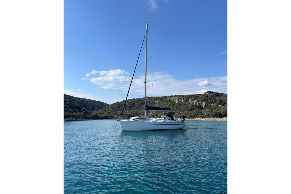 2004 Bavaria 38
