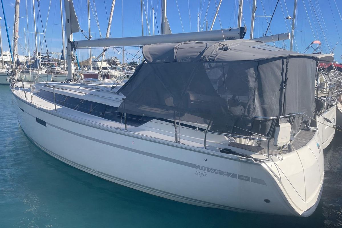 2020 Bavaria Cruiser 37