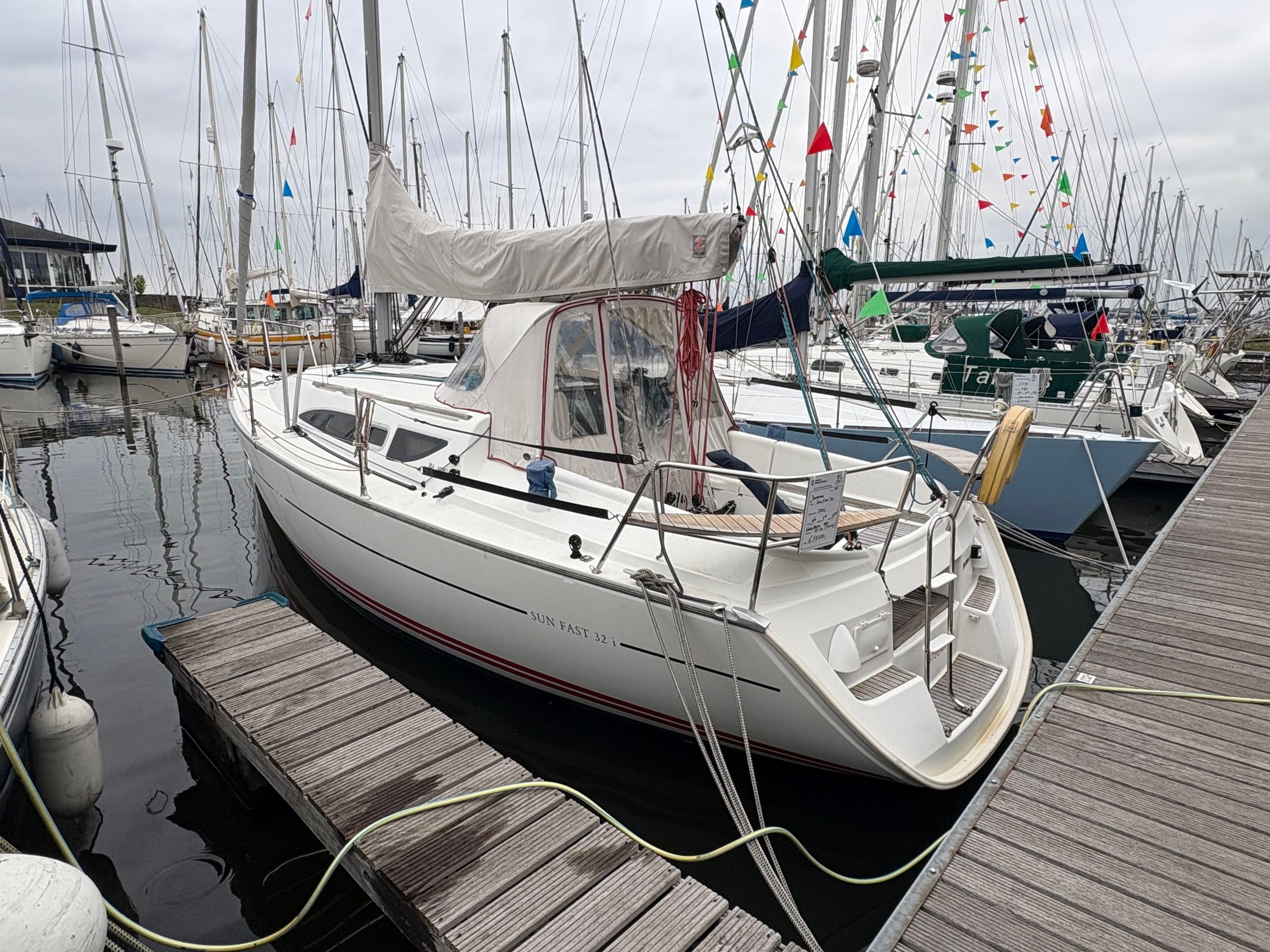 2004 Jeanneau Sun Fast 32i Boats