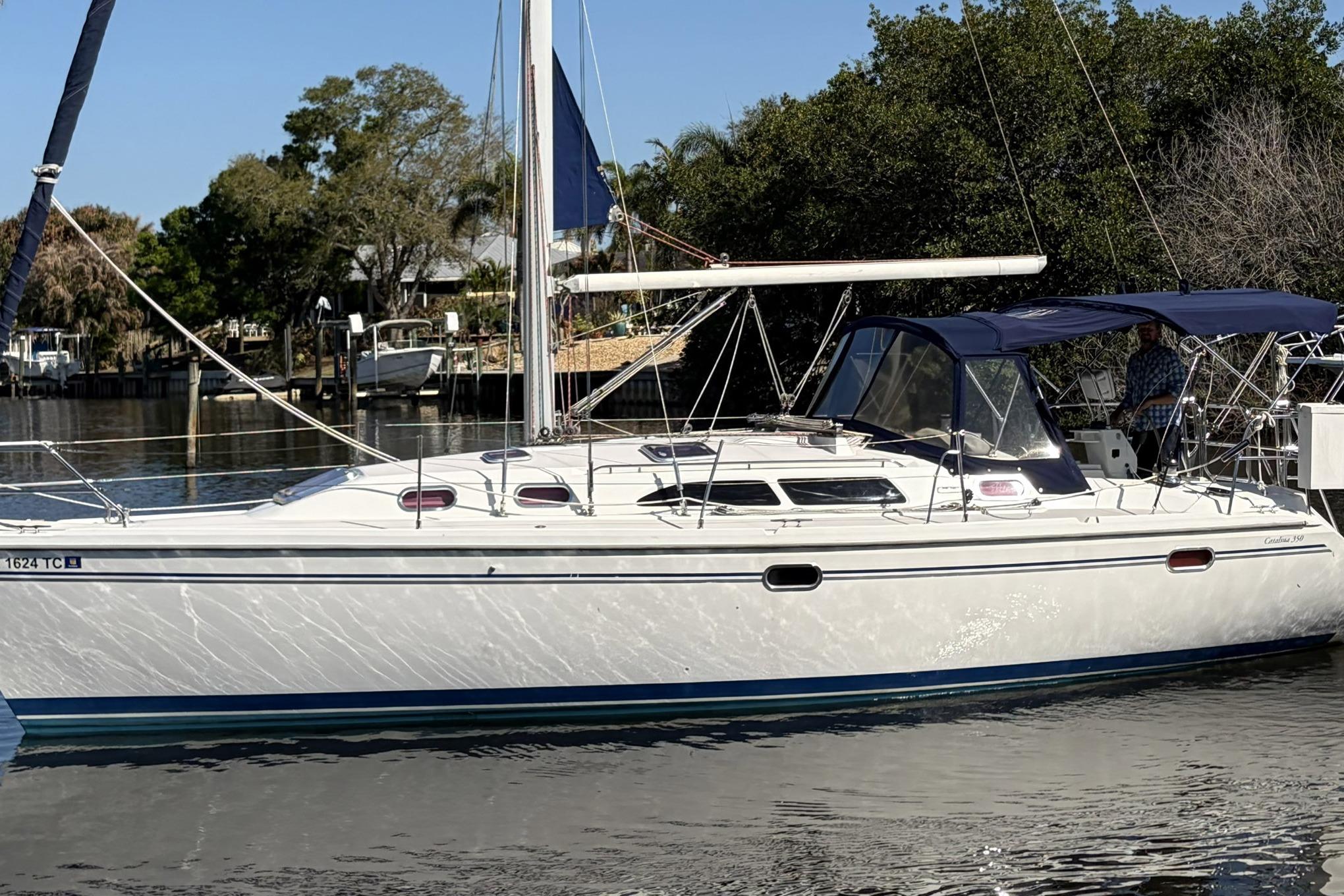 2004 Catalina 350