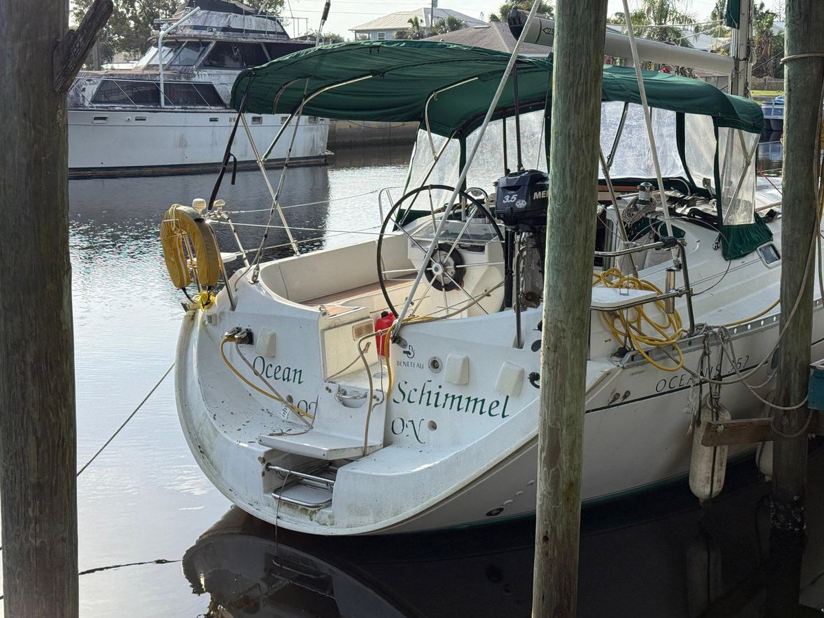 1998 Beneteau Oceanis 352