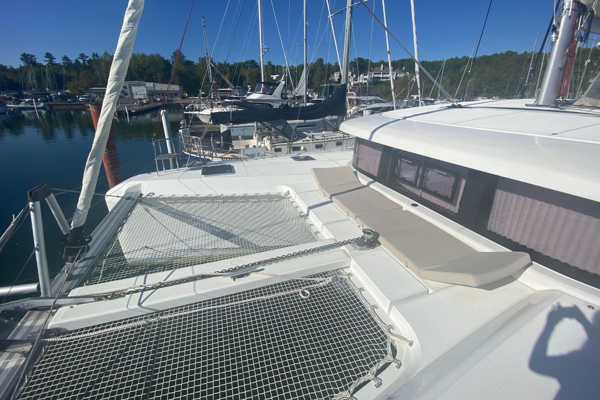 2022 Lagoon 42