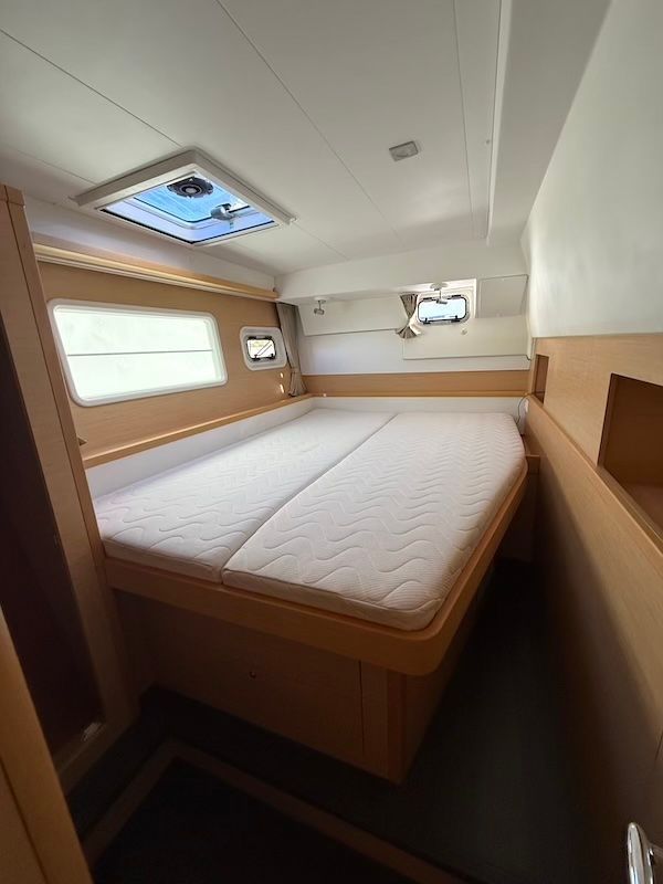 2018 Lagoon 400 S2