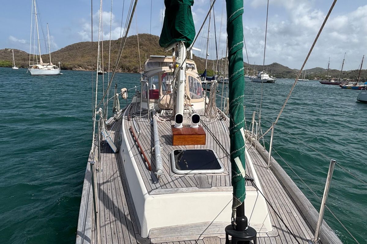 1981 Bruce Roberts Offshore 45