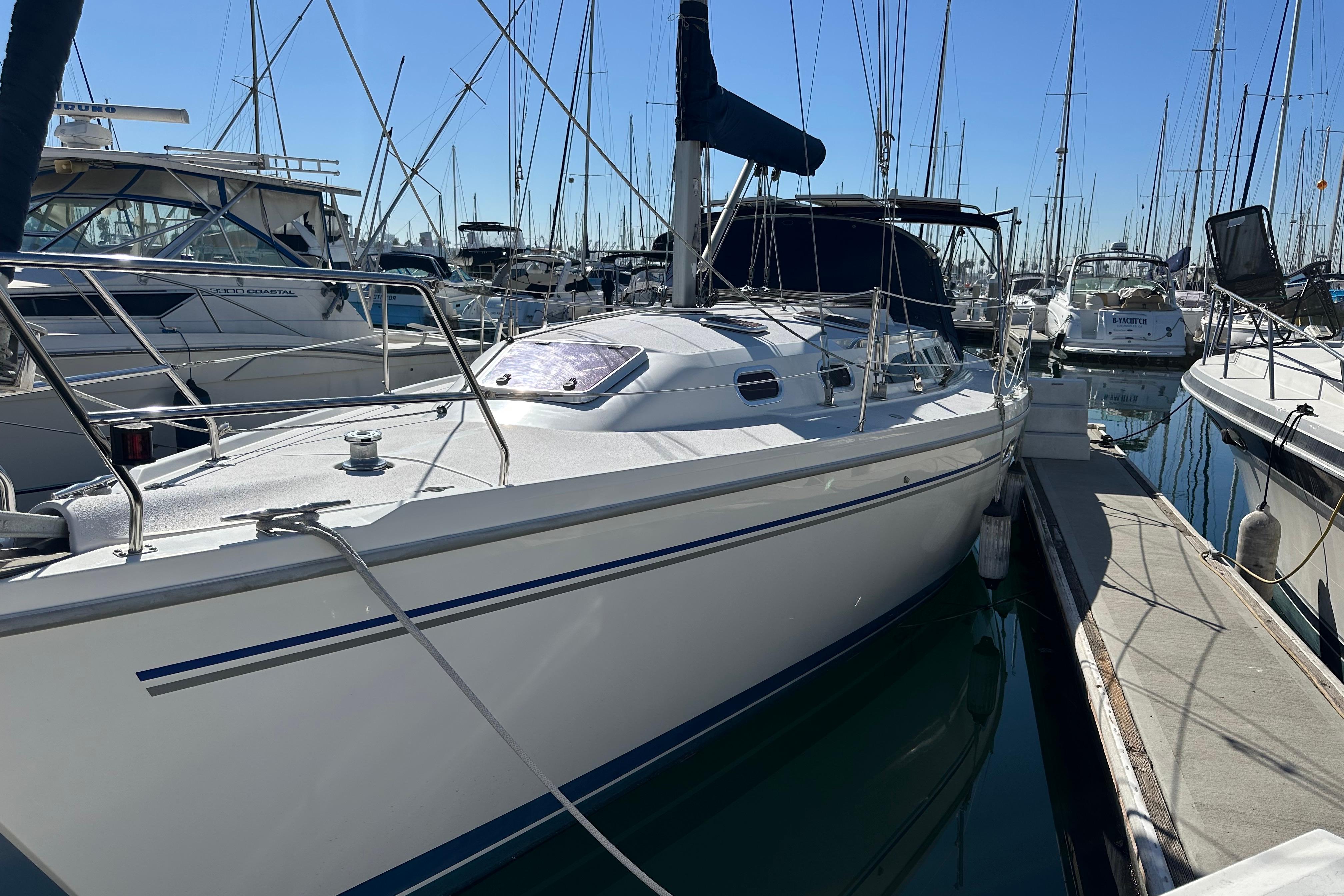 2004 Catalina 350
