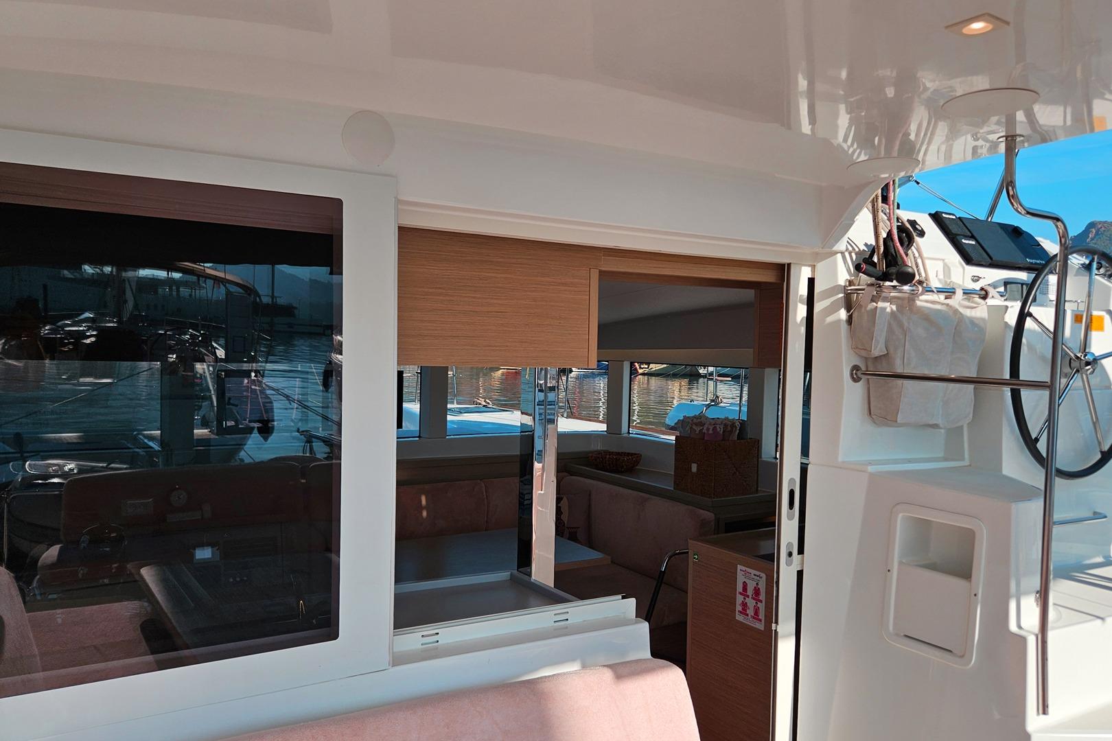 2023 Lagoon 40