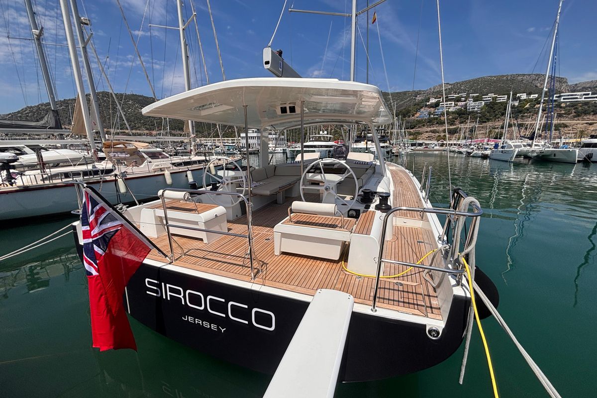 2020 Beneteau Oceanis Yacht 54
