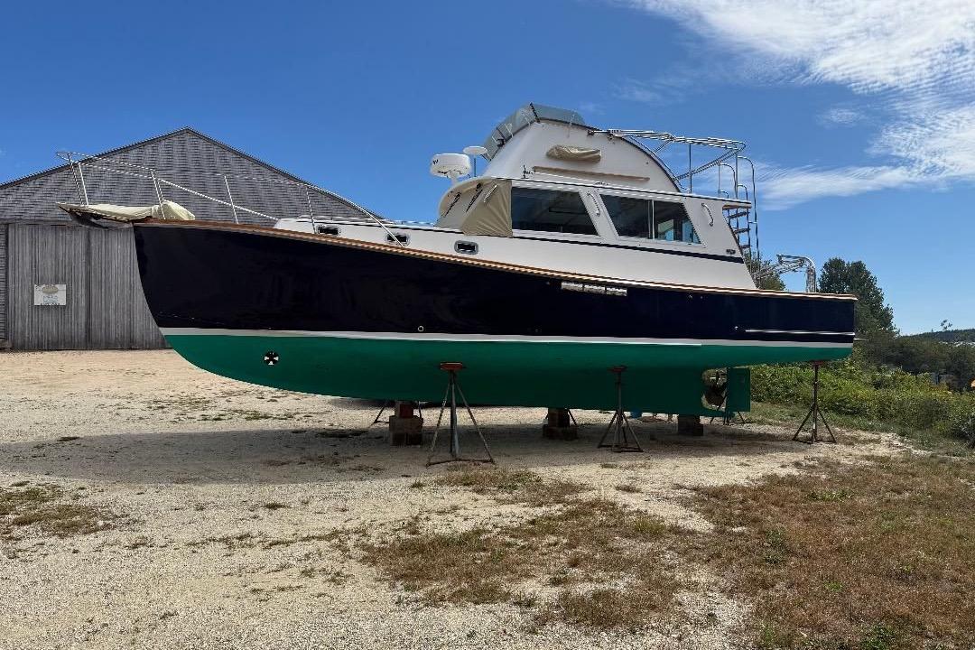 1995 Wilbur Flybridge Cruiser for sale in Brooklin, Maine