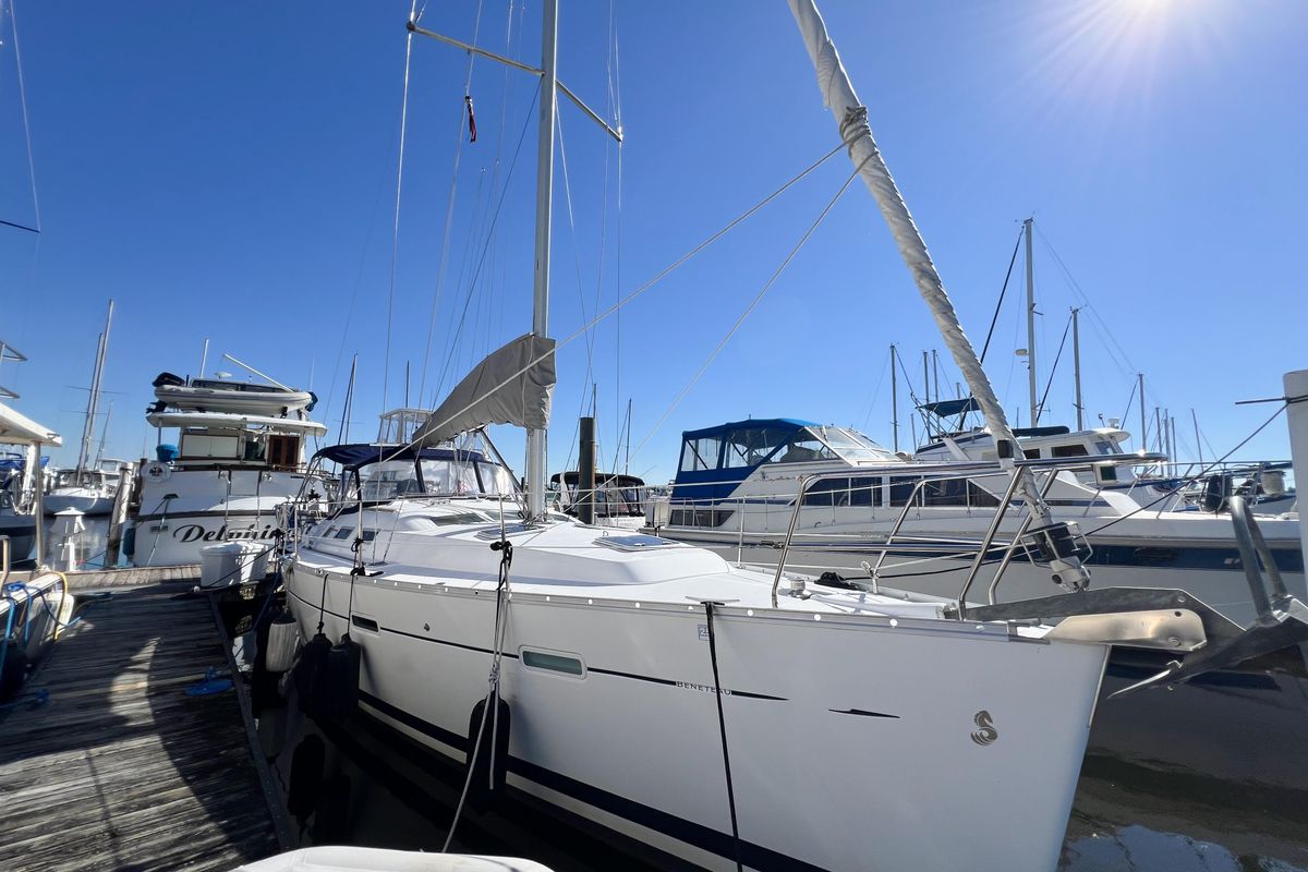 2007 Beneteau 373
