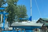 1984 Beneteau First 32