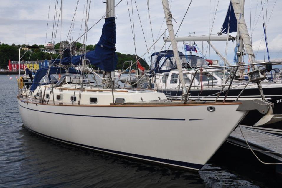 1994 Bowman 40 for sale in Lymington, Hampshire, United Kingdom