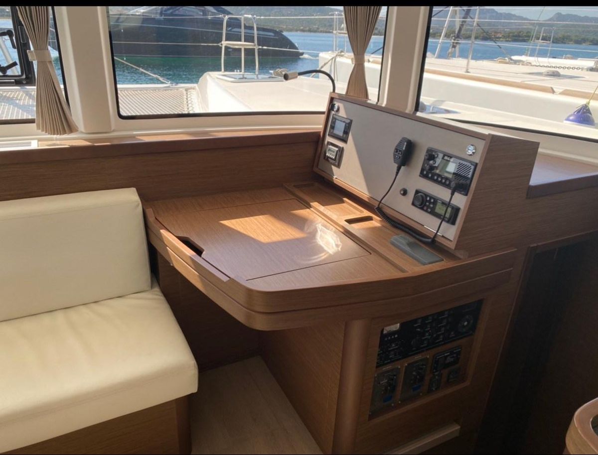 2020 Lagoon 42