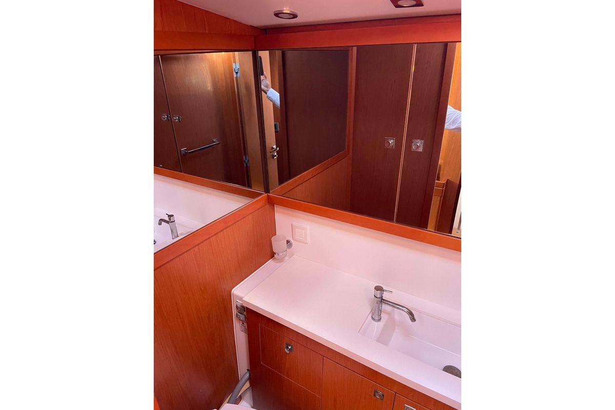 2014 Beneteau Sense 55