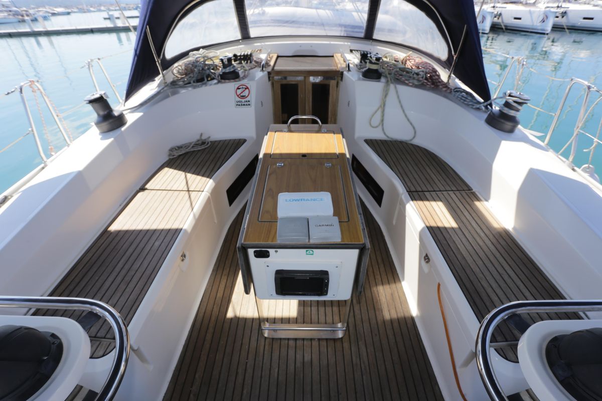 2012 Bavaria Cruiser 45