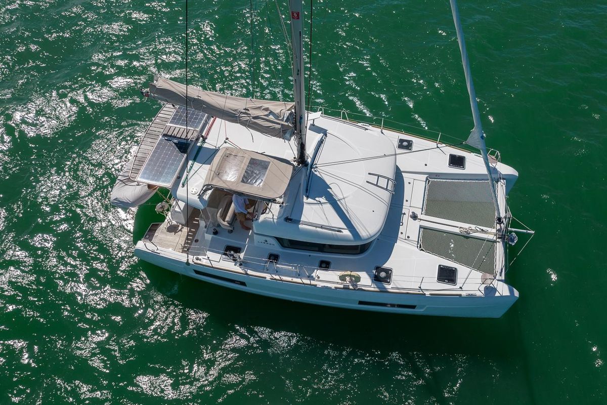 2021 Lagoon 40