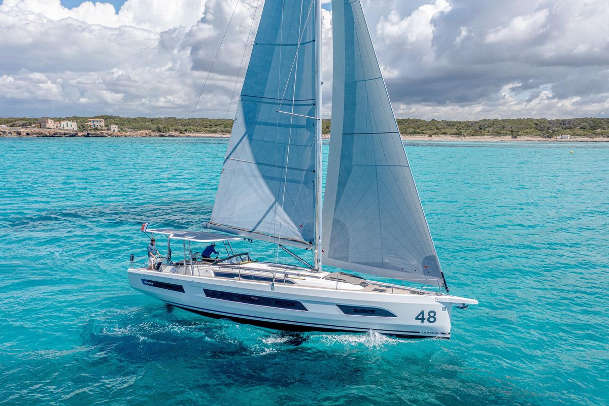 2027 Dufour 48 for sale in Alimos, Greece 50 ft