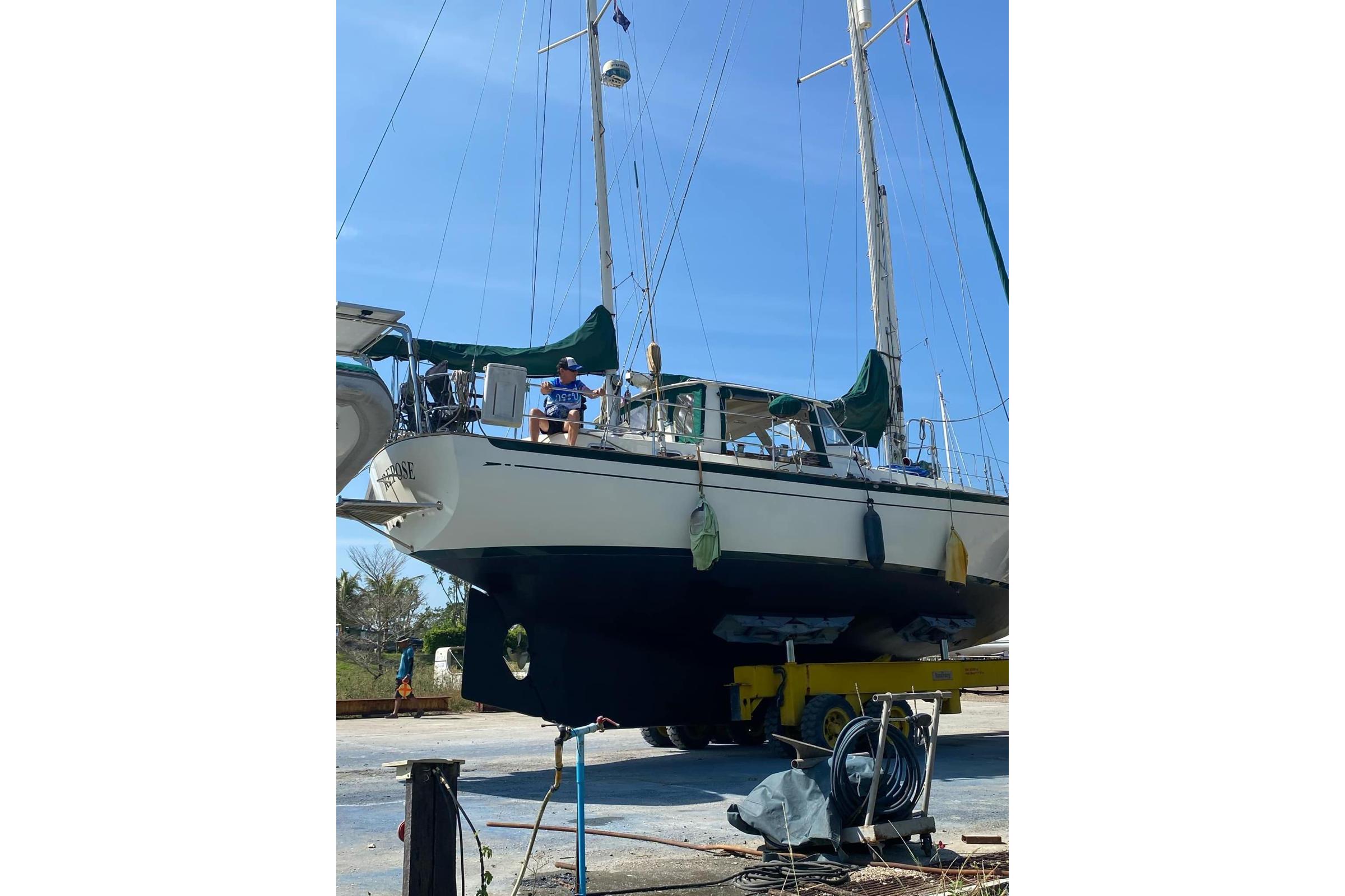 1981 Whitby 42