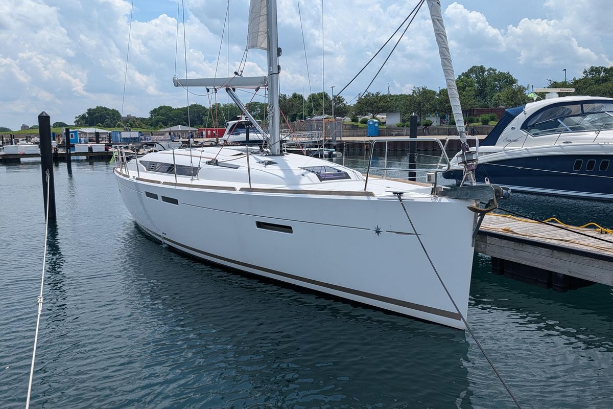 2015 Jeanneau Sun Odyssey 409