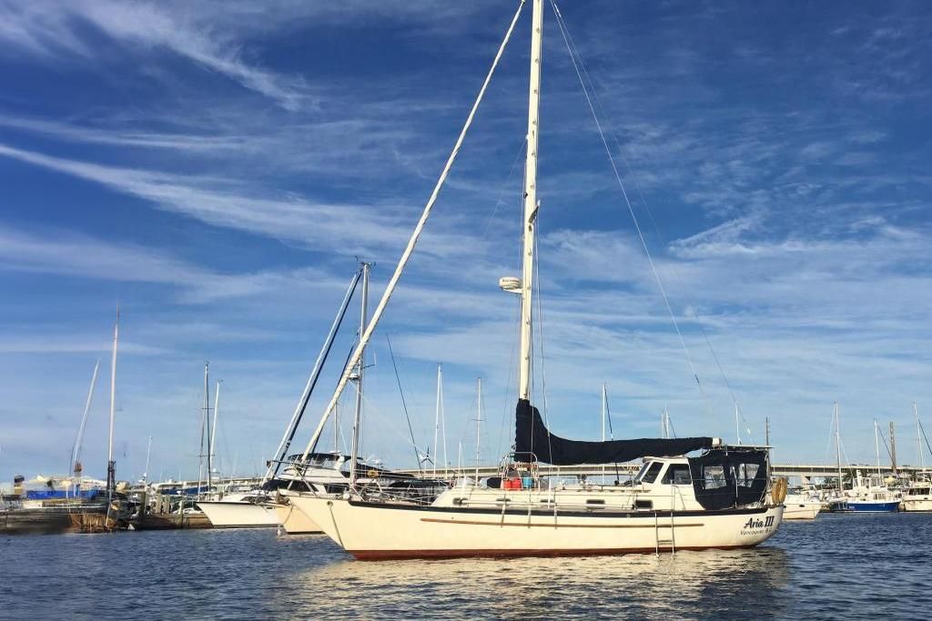 1989 Pacific Seacraft 37