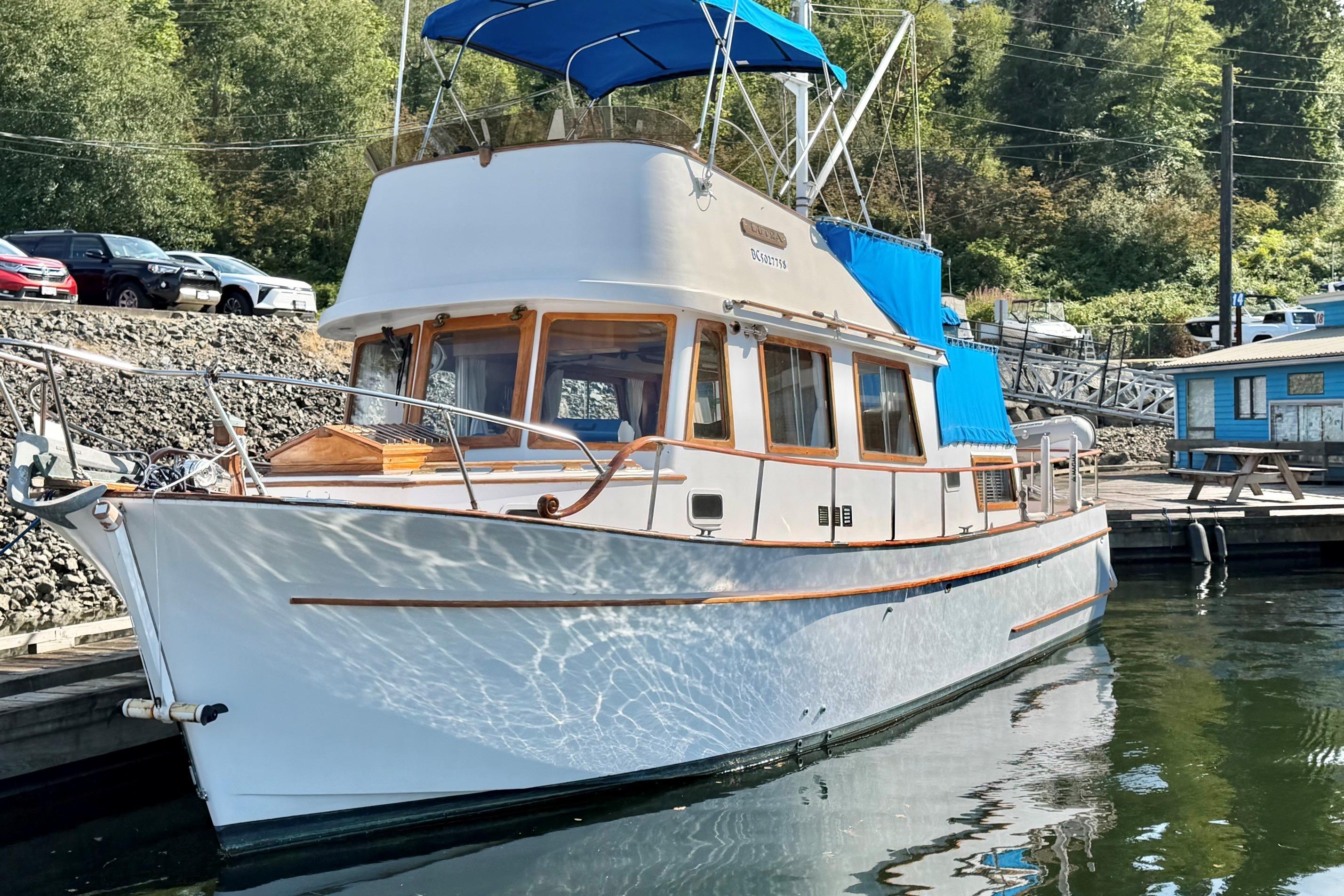 1978 CHB 34 Tri Cabin