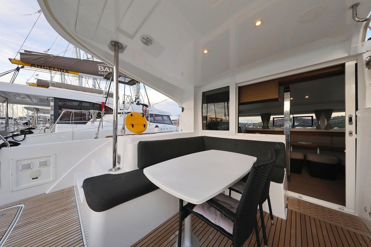 2020 Lagoon 40