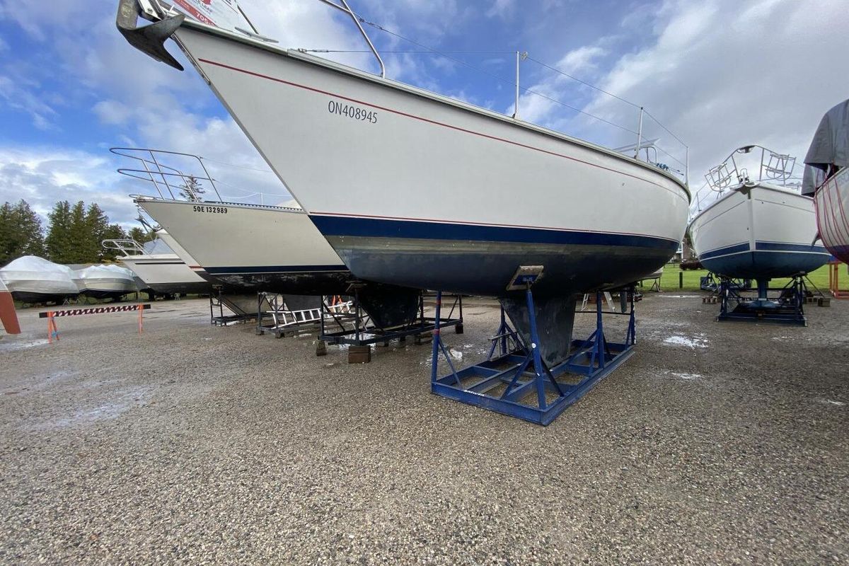 1985 Hunter 34