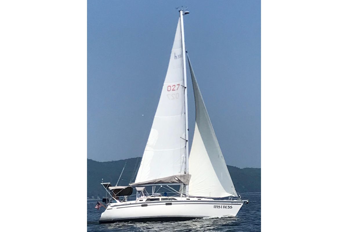 1992 Hunter 33.5