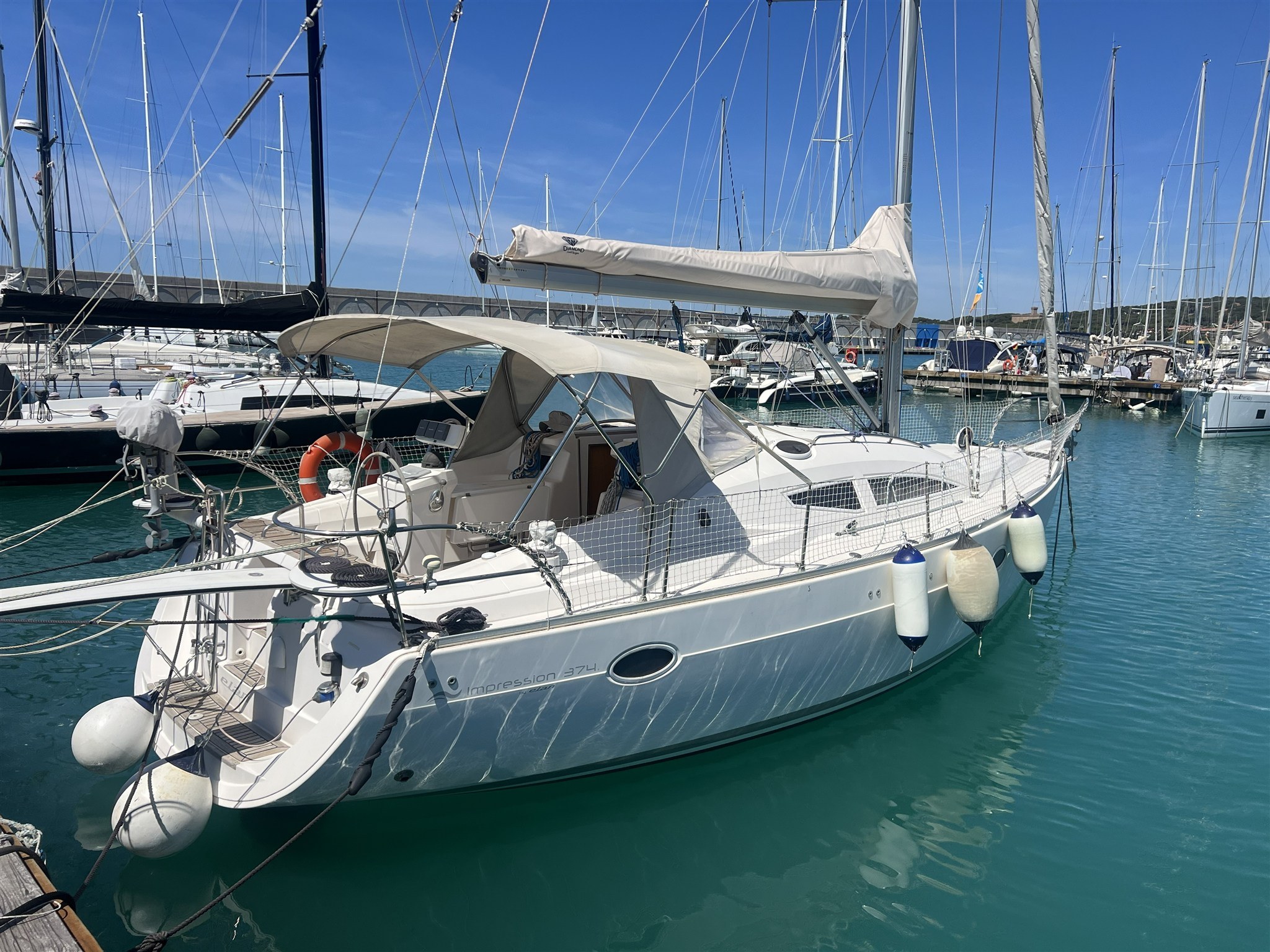 2005 Elan 374 Impression for sale in Mar Tirreno, Italy