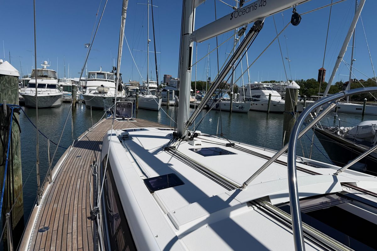 2016 Beneteau Oceanis 48