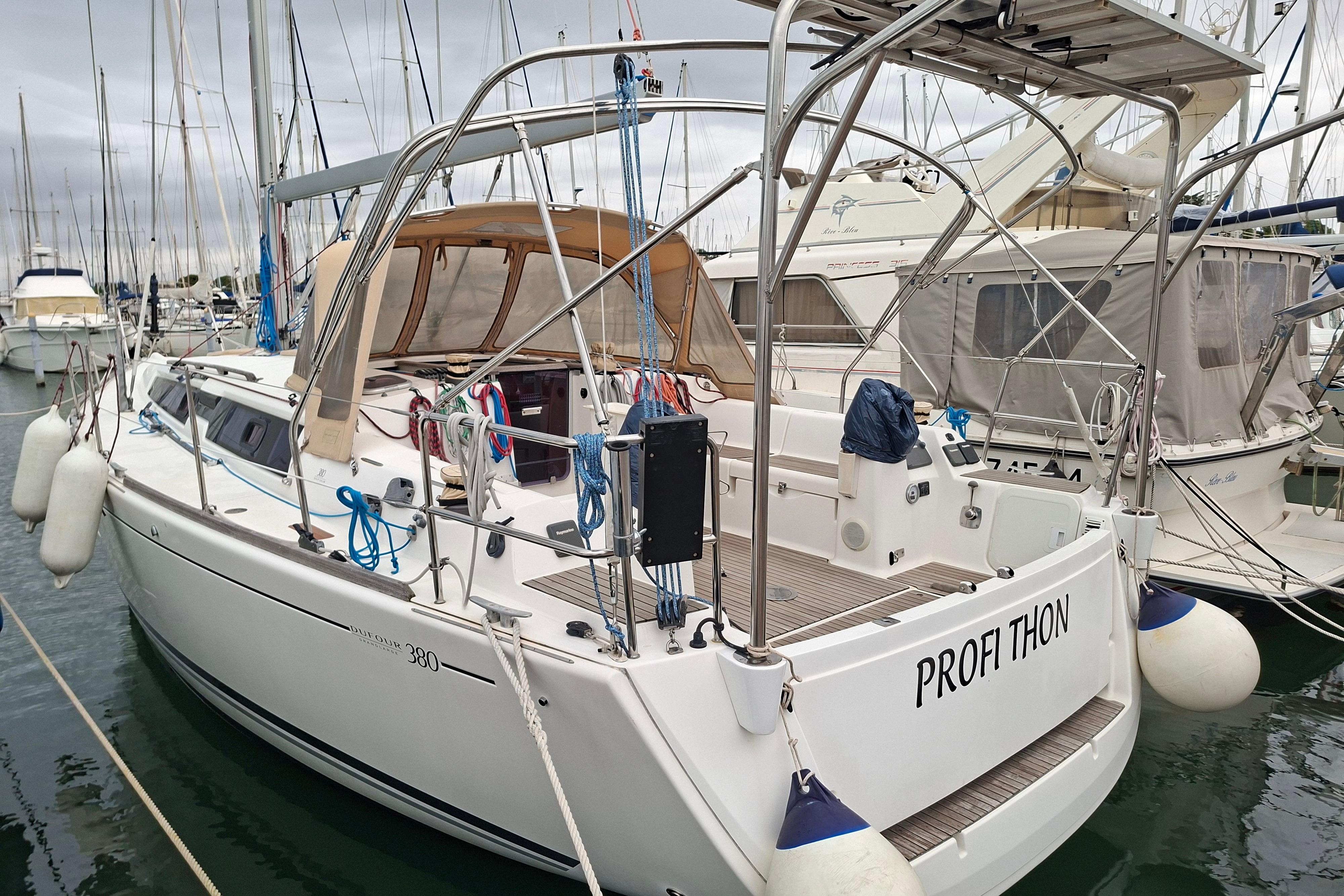 2013 Dufour 380 for sale in Le Grau-du-Roi, Gard, France