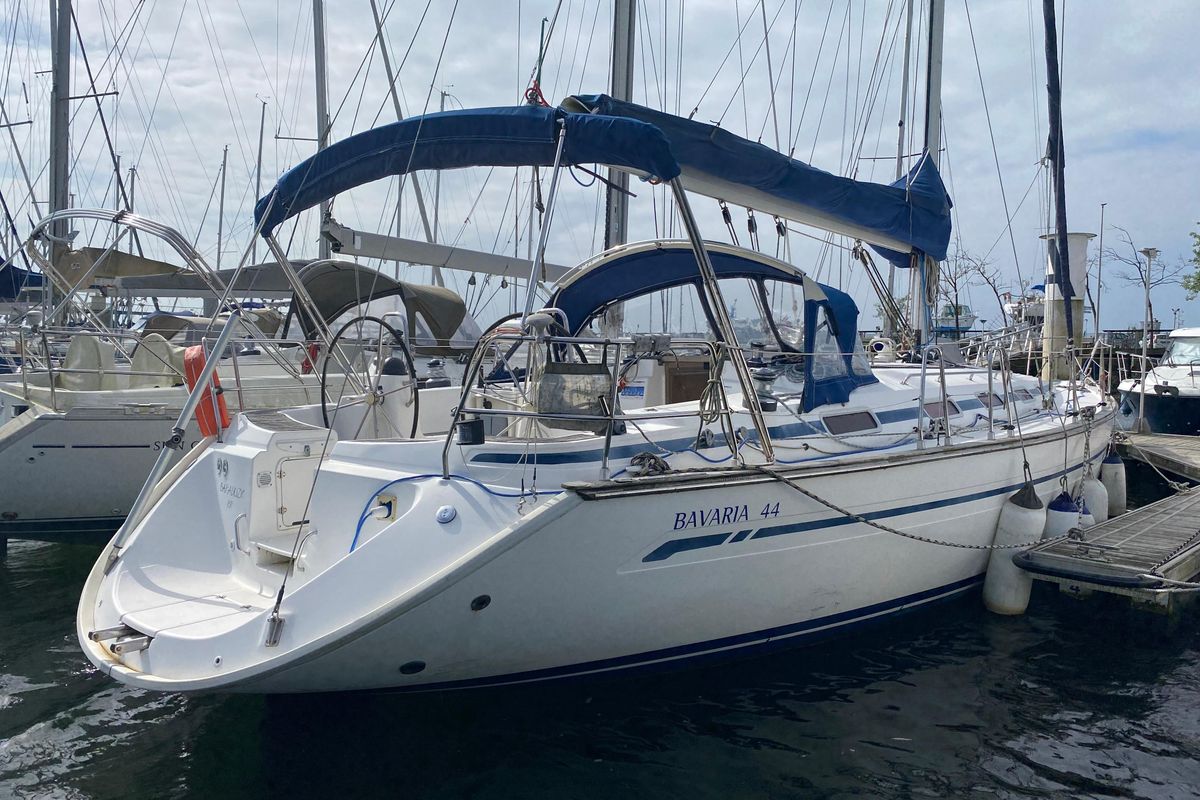 2001 Bavaria 44