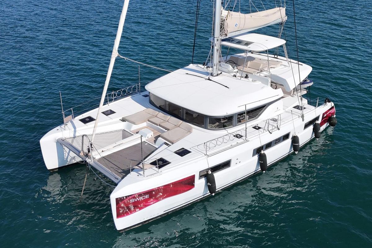 2022 Lagoon 50