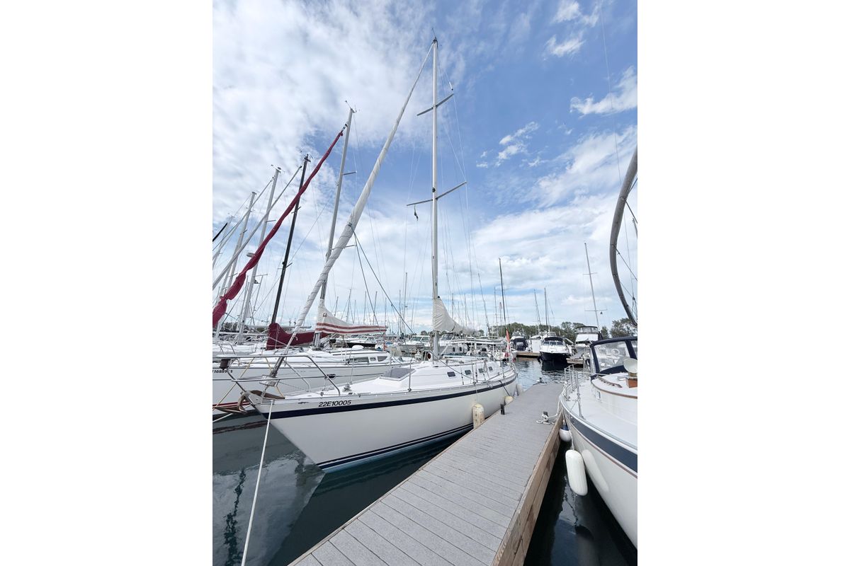 1988 Canadian Sailcraft CS 36 Traditional