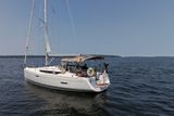 2013 Jeanneau Sun Odyssey 379