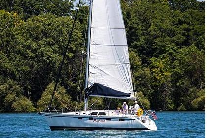 1995 Hunter 35.5