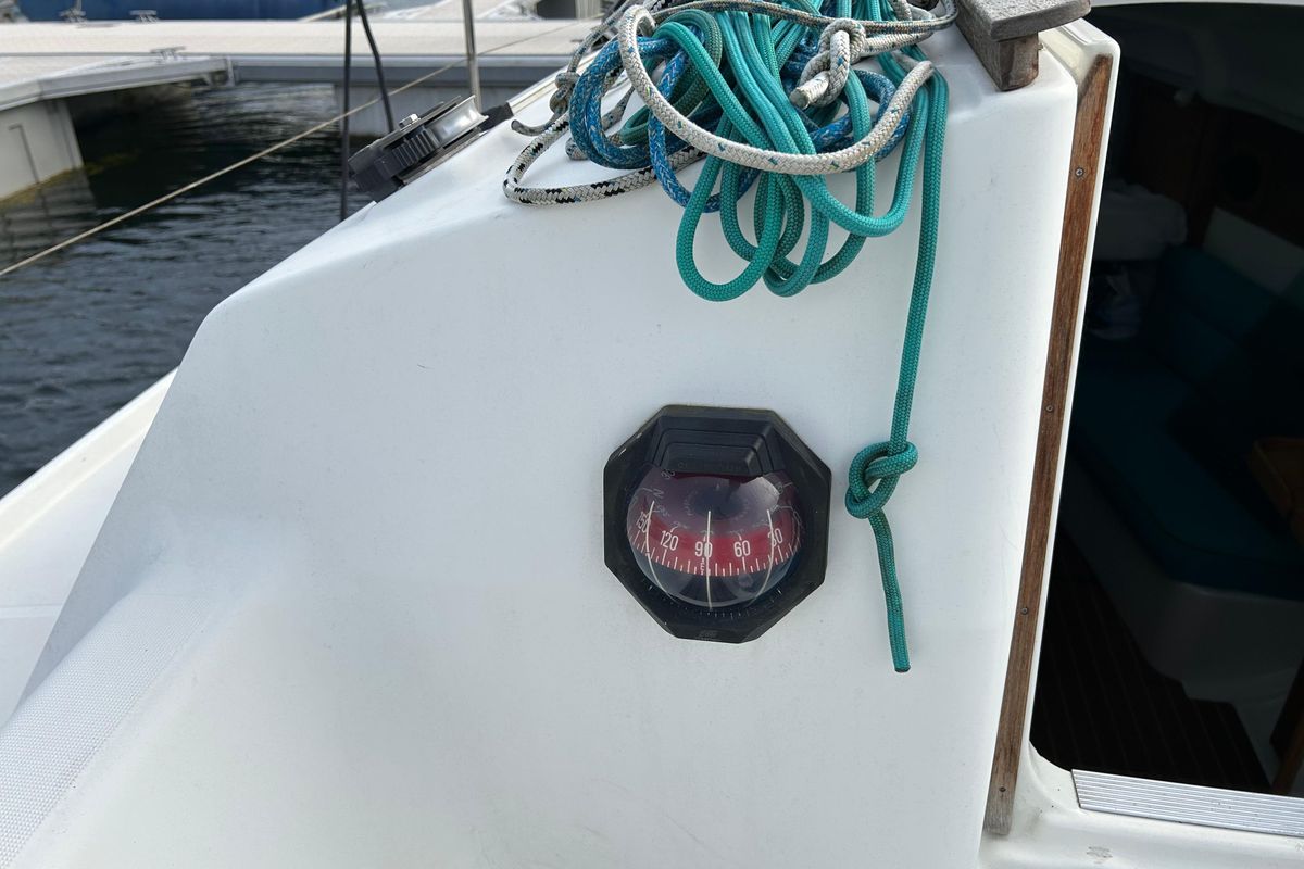 1993 Jeanneau Sun Way 29