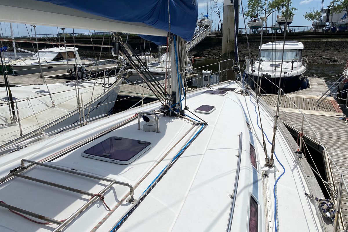 2001 Bavaria 44