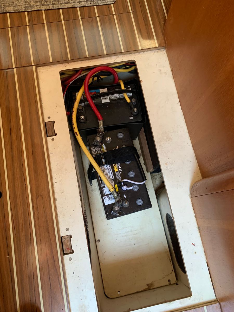 2007 Hunter 41 Deck Salon