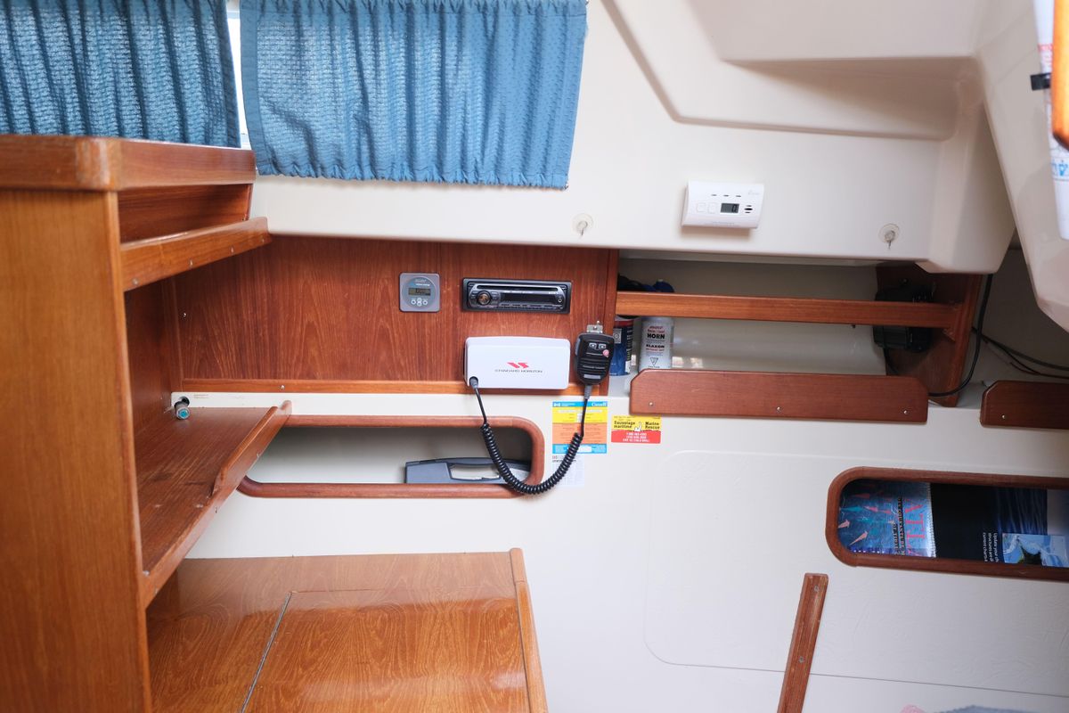 1988 Mirage Yachts 35
