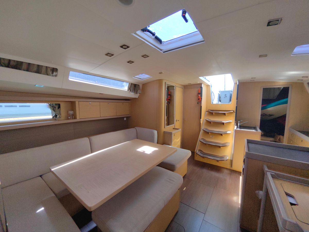 2017 Beneteau Oceanis 48