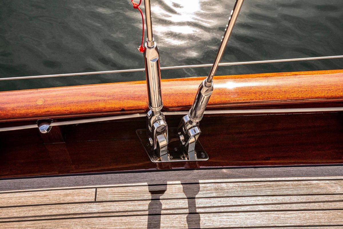 2005 Fairlie 59 Bermudan Cutter